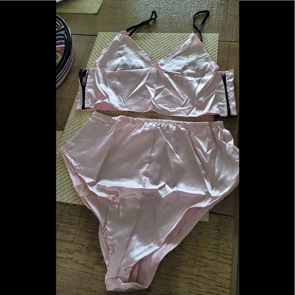 Hot Sell Women Underwear Wine Red Satin Sexy Linge Please note this run small - Picture 2 of 4